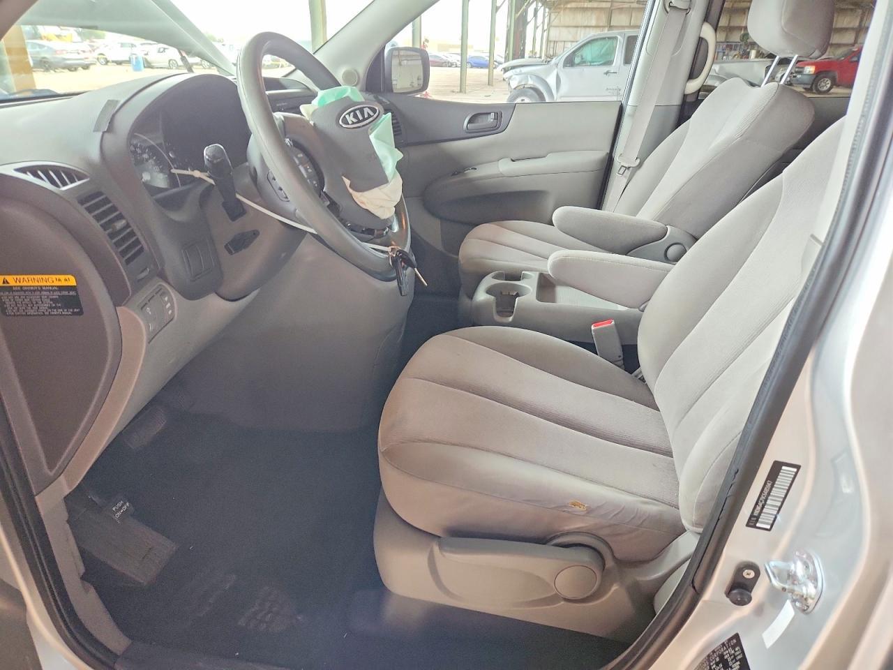 2012 KIA SEDONA
