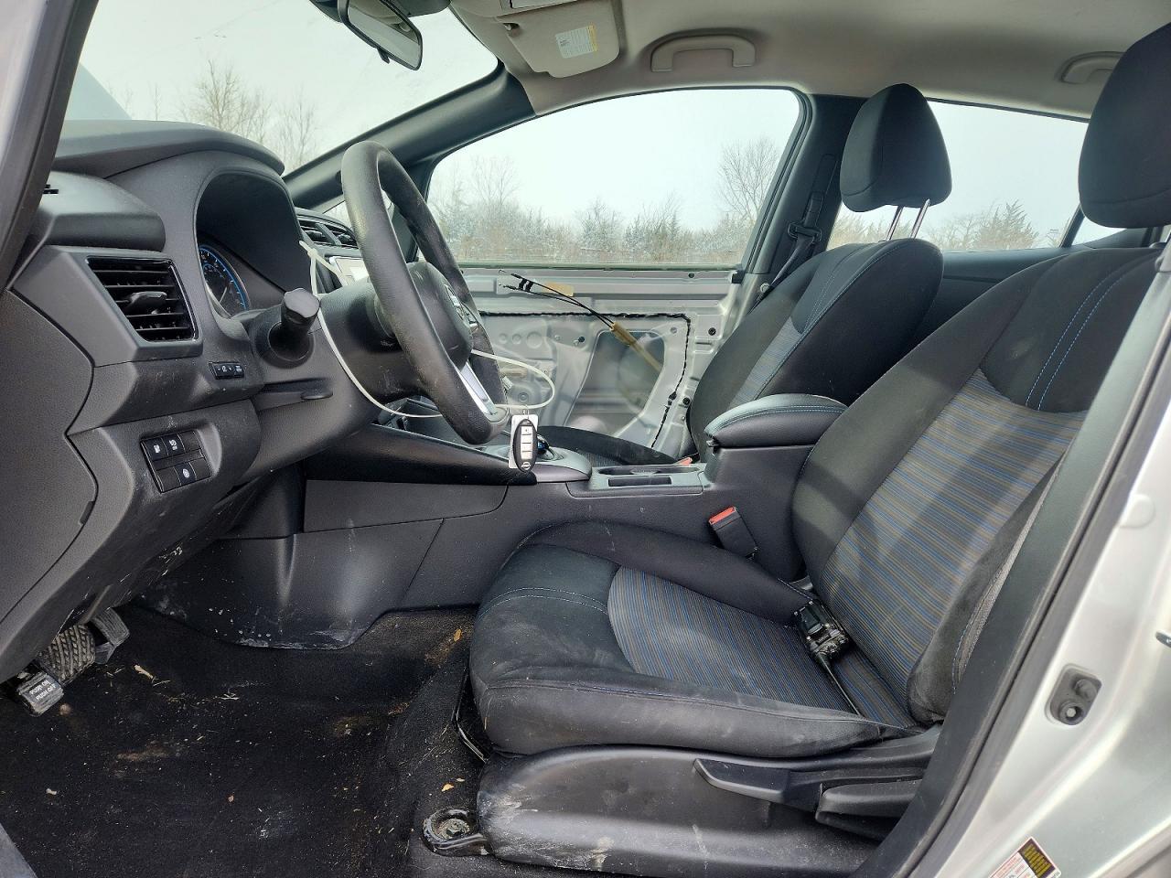 2022 NISSAN LEAF
