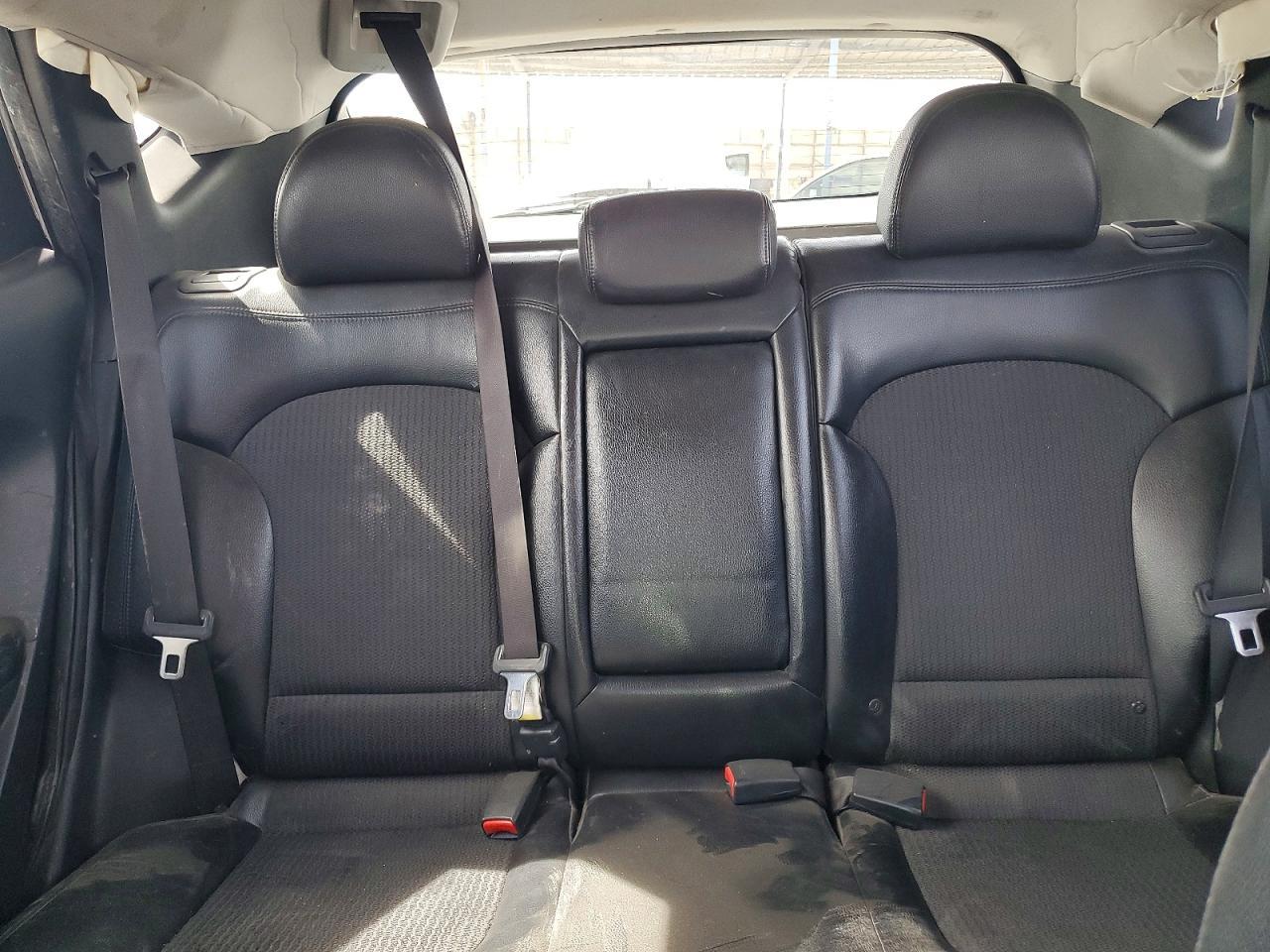 2011 HYUNDAI TUCSON