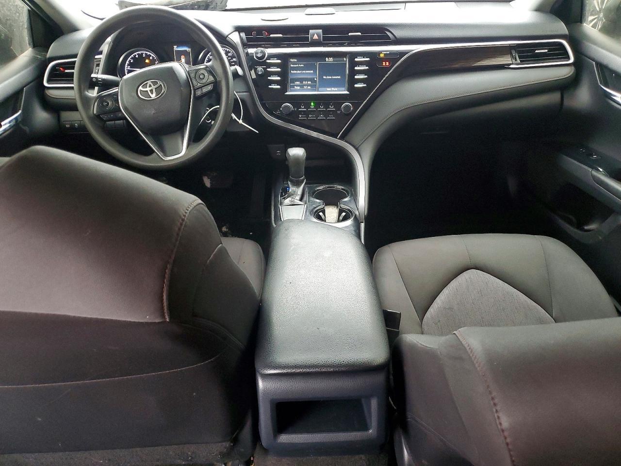 2018 TOYOTA CAMRY