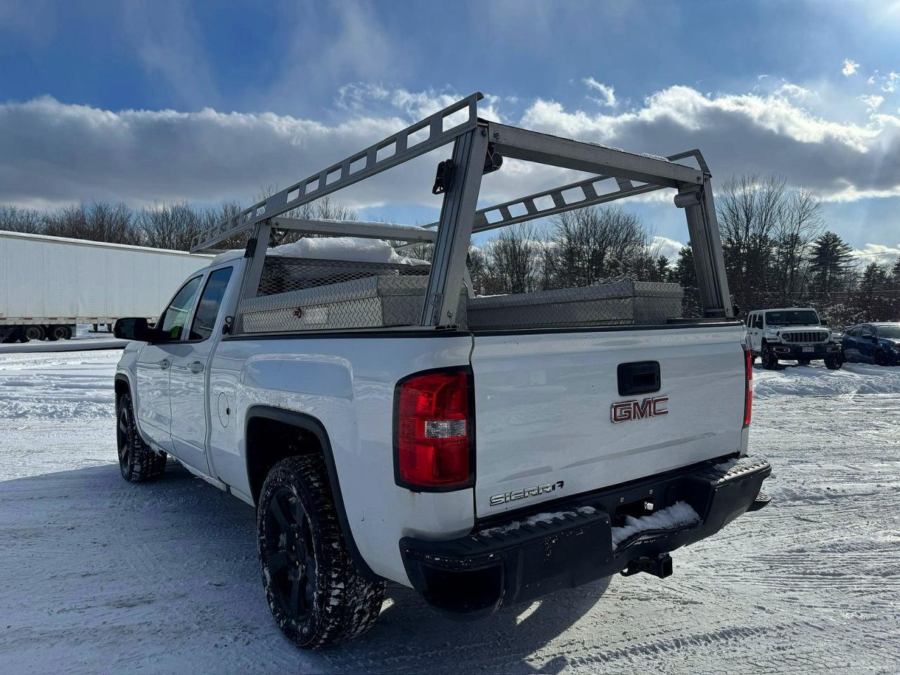 2016 GMC Sierra