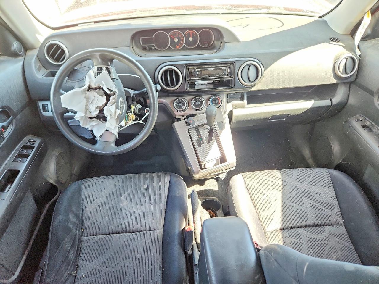 2013 TOYOTA SCION