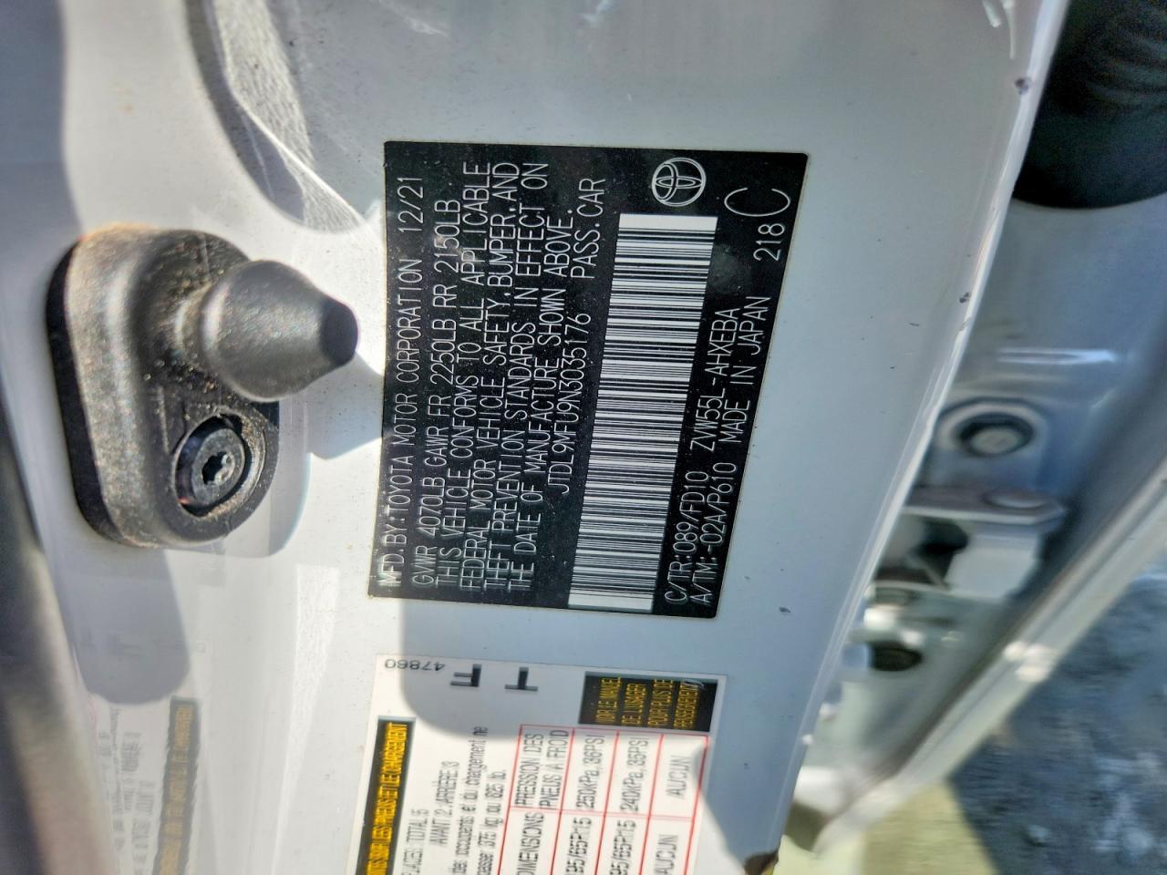 2022 TOYOTA PRIUS