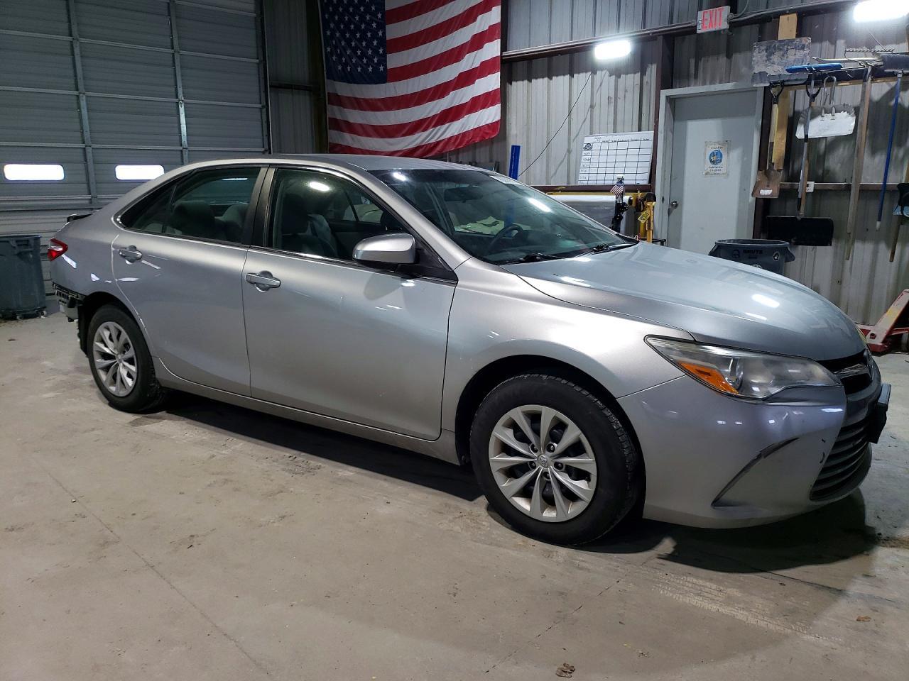 2015 TOYOTA CAMRY