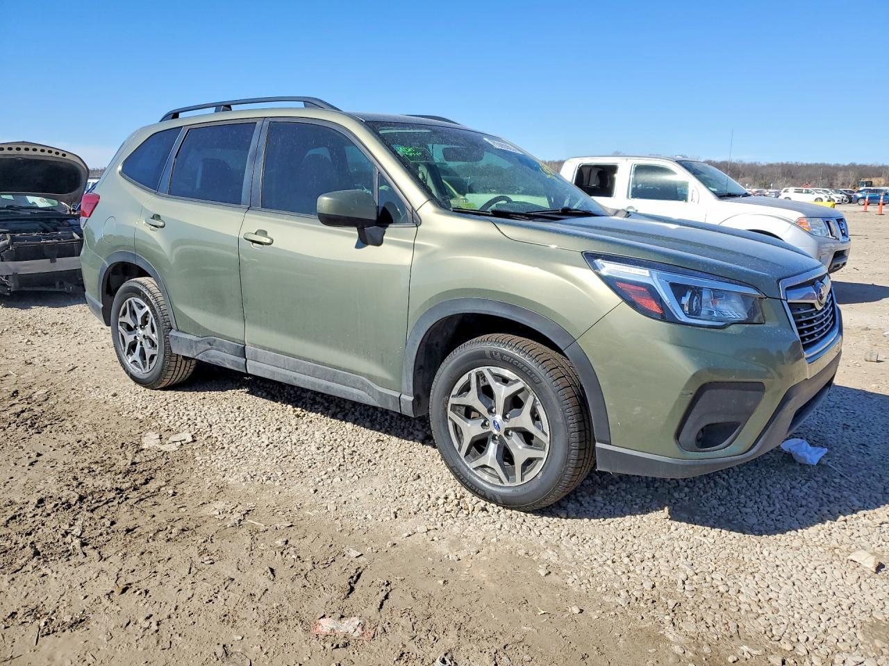 2020 SUBARU FORESTER