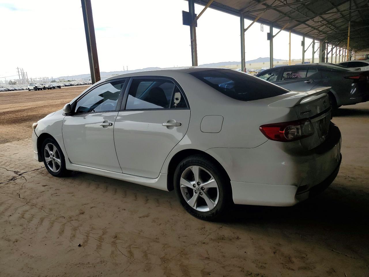 2013 TOYOTA COROLLA