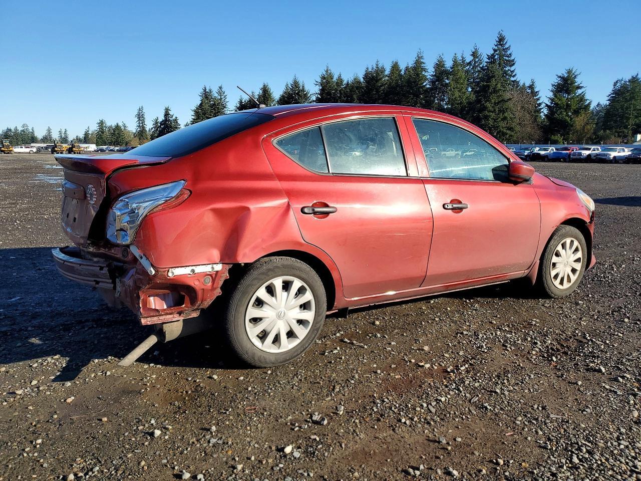 2019 NISSAN VERSA