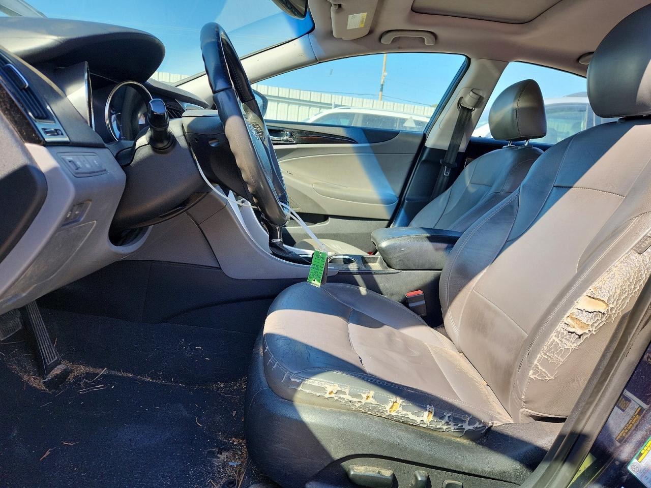 2011 HYUNDAI SONATA