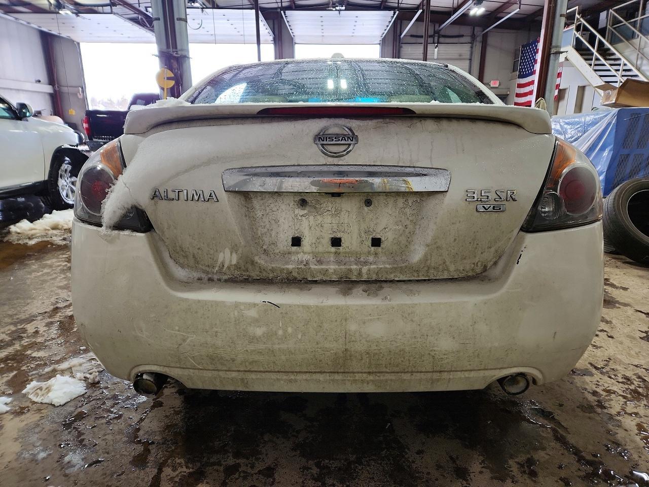 2011 NISSAN ALTIMA