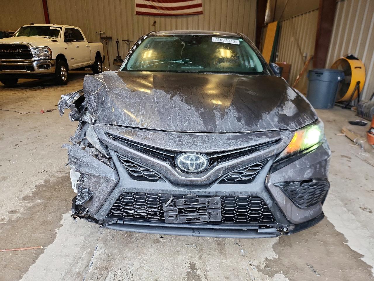 2023 TOYOTA CAMRY