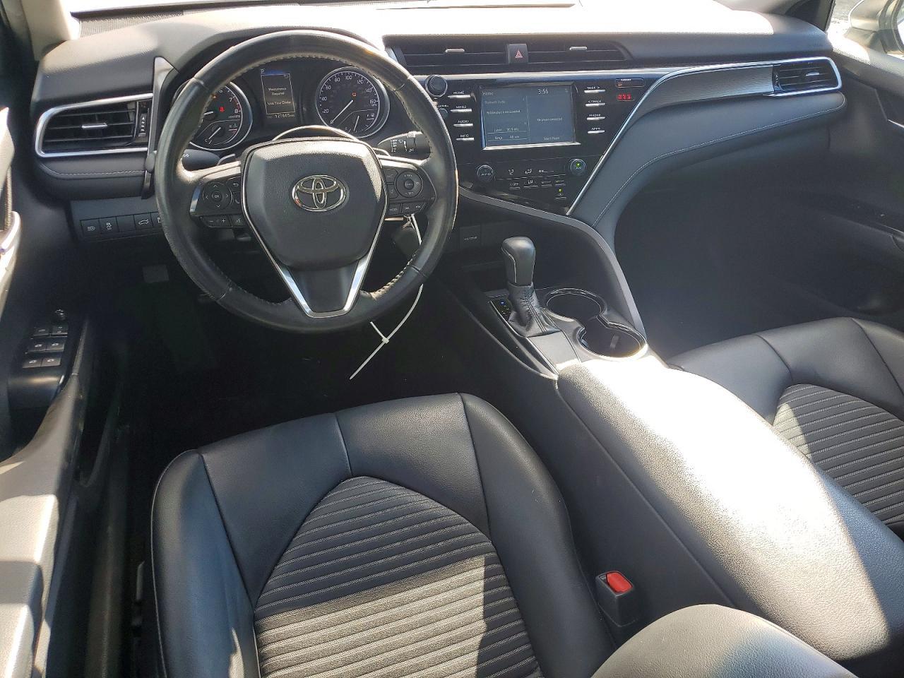 2018 TOYOTA CAMRY