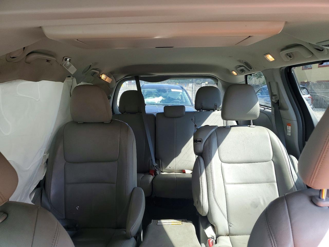 2015 TOYOTA SIENNA