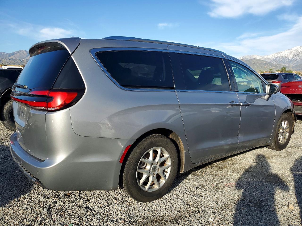 2021 CHRYSLER Pacifica