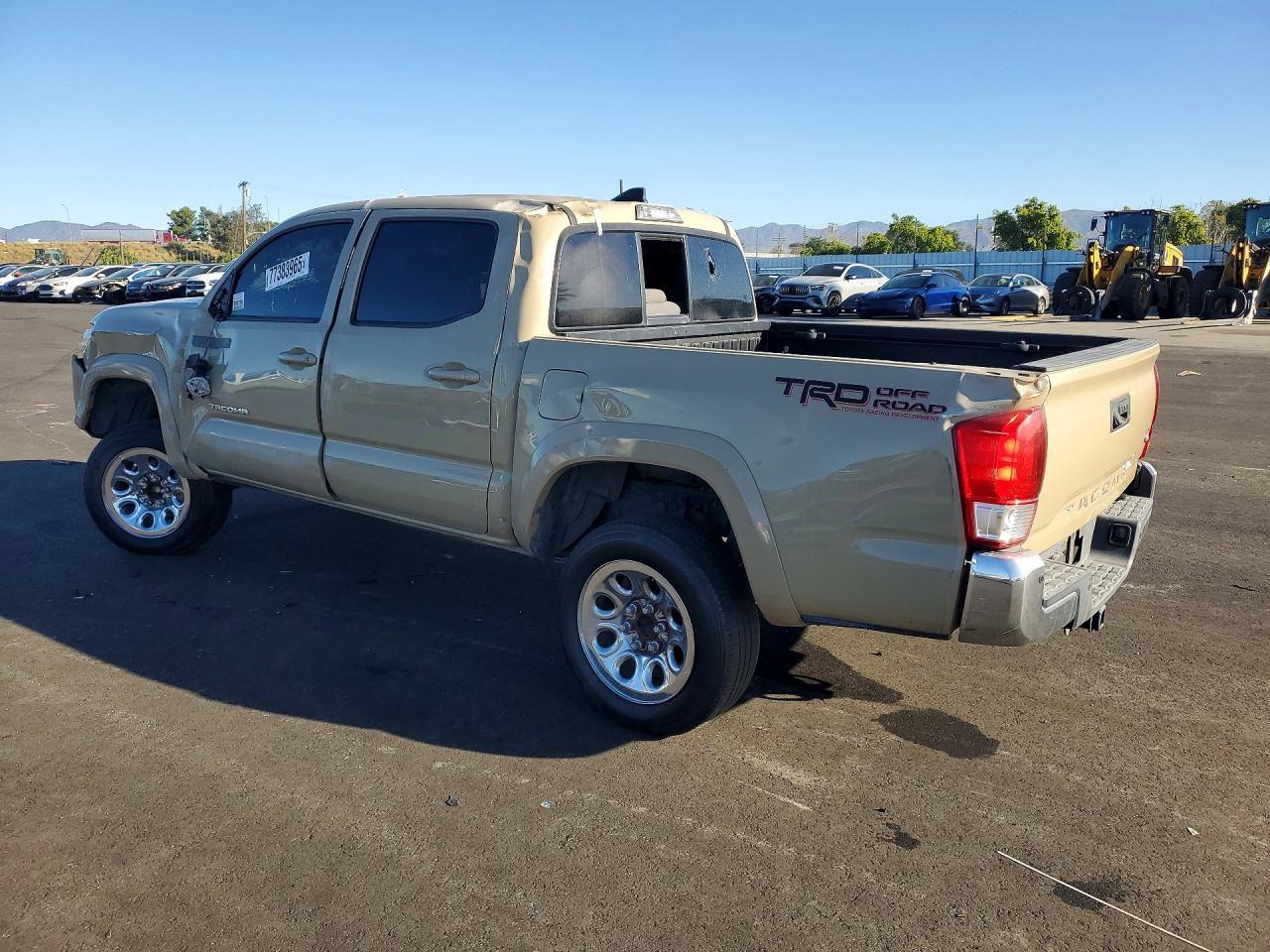 2017 TOYOTA TACOMA