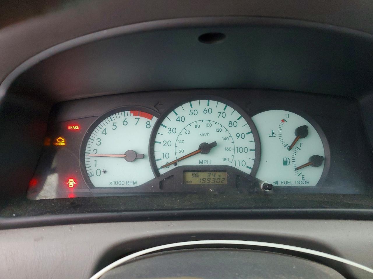 2004 TOYOTA COROLLA