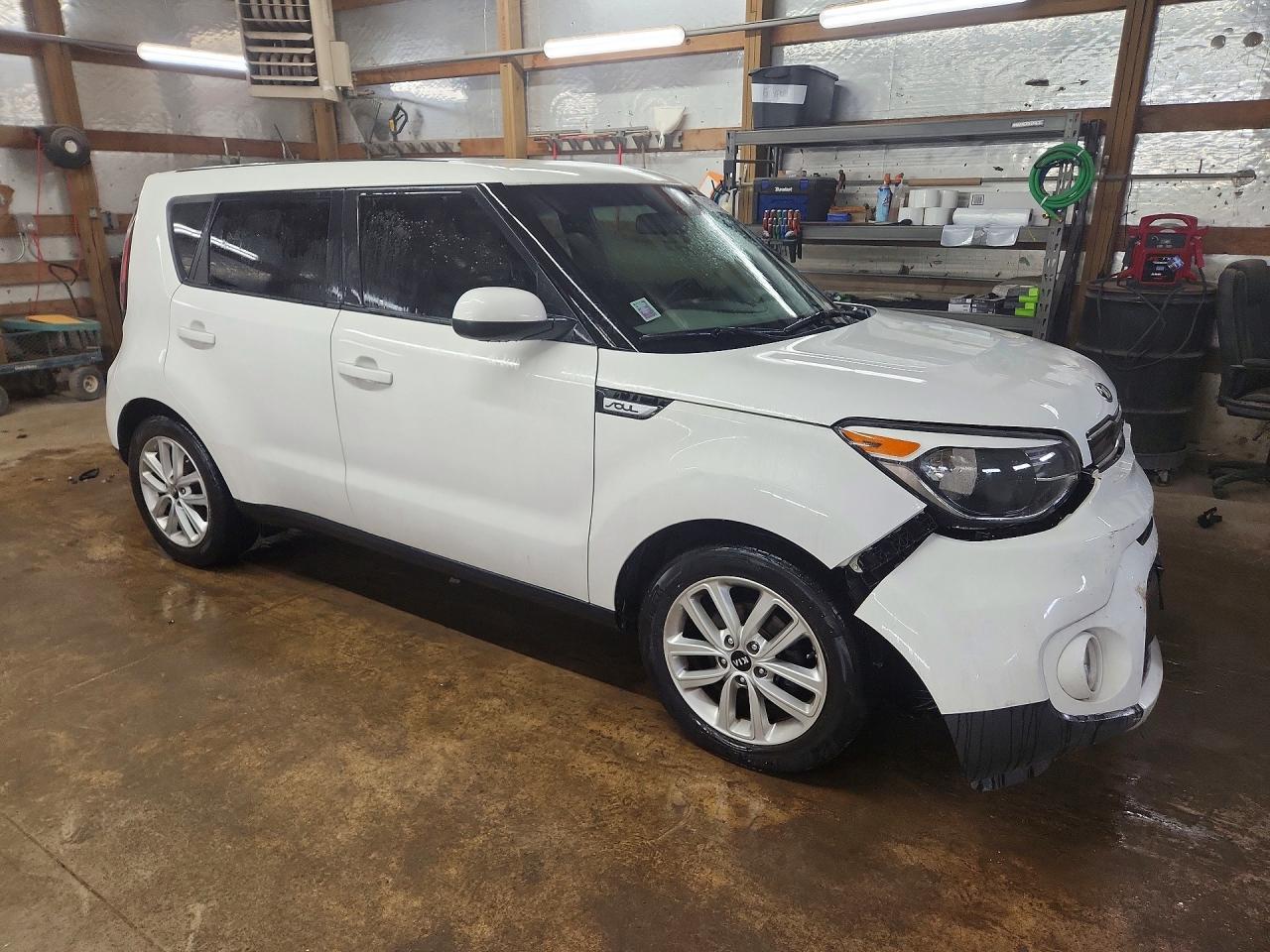2017 KIA SOUL