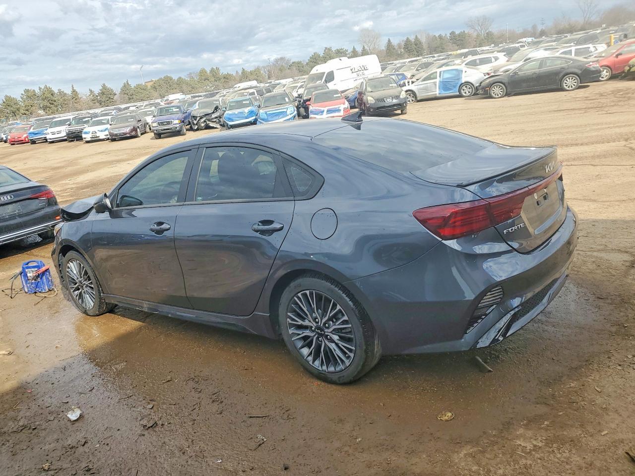 2023 KIA FORTE