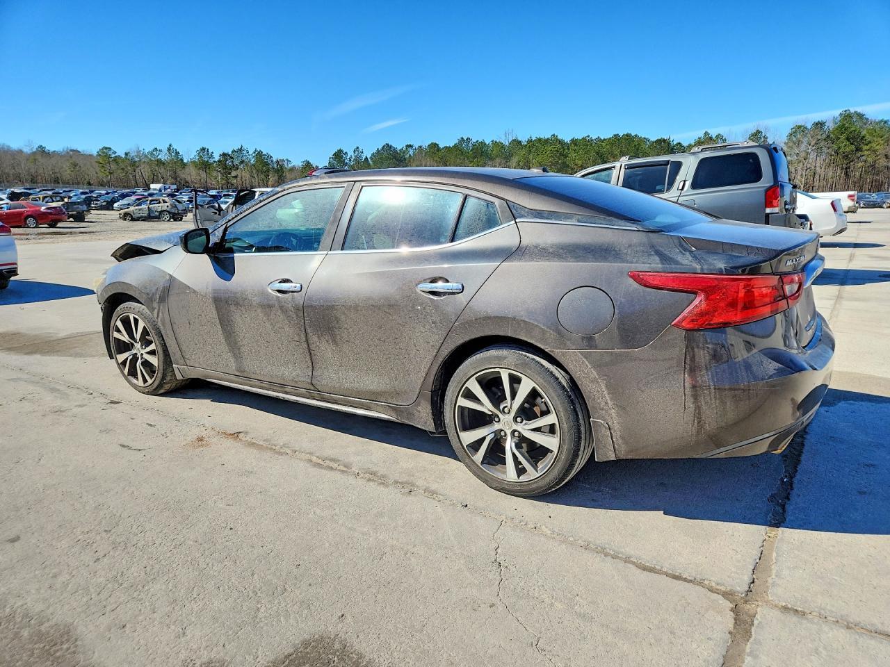 2016 NISSAN Maxima