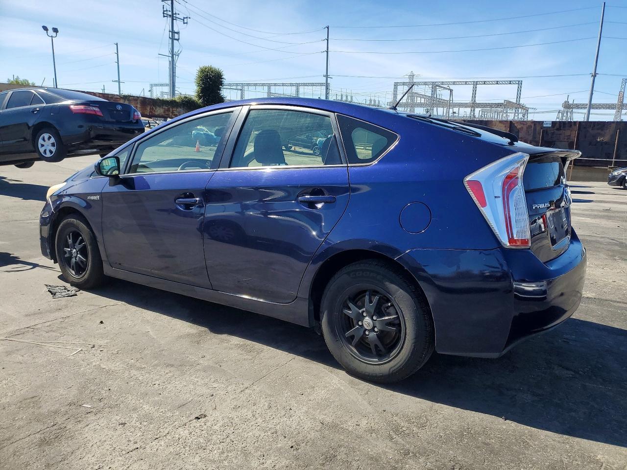 2013 TOYOTA PRIUS