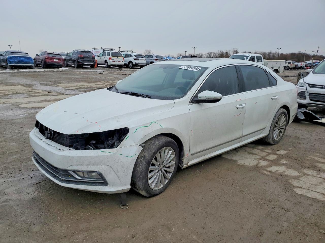 2016 VOLKSWAGEN Passat