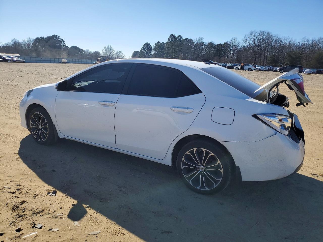 2015 TOYOTA COROLLA