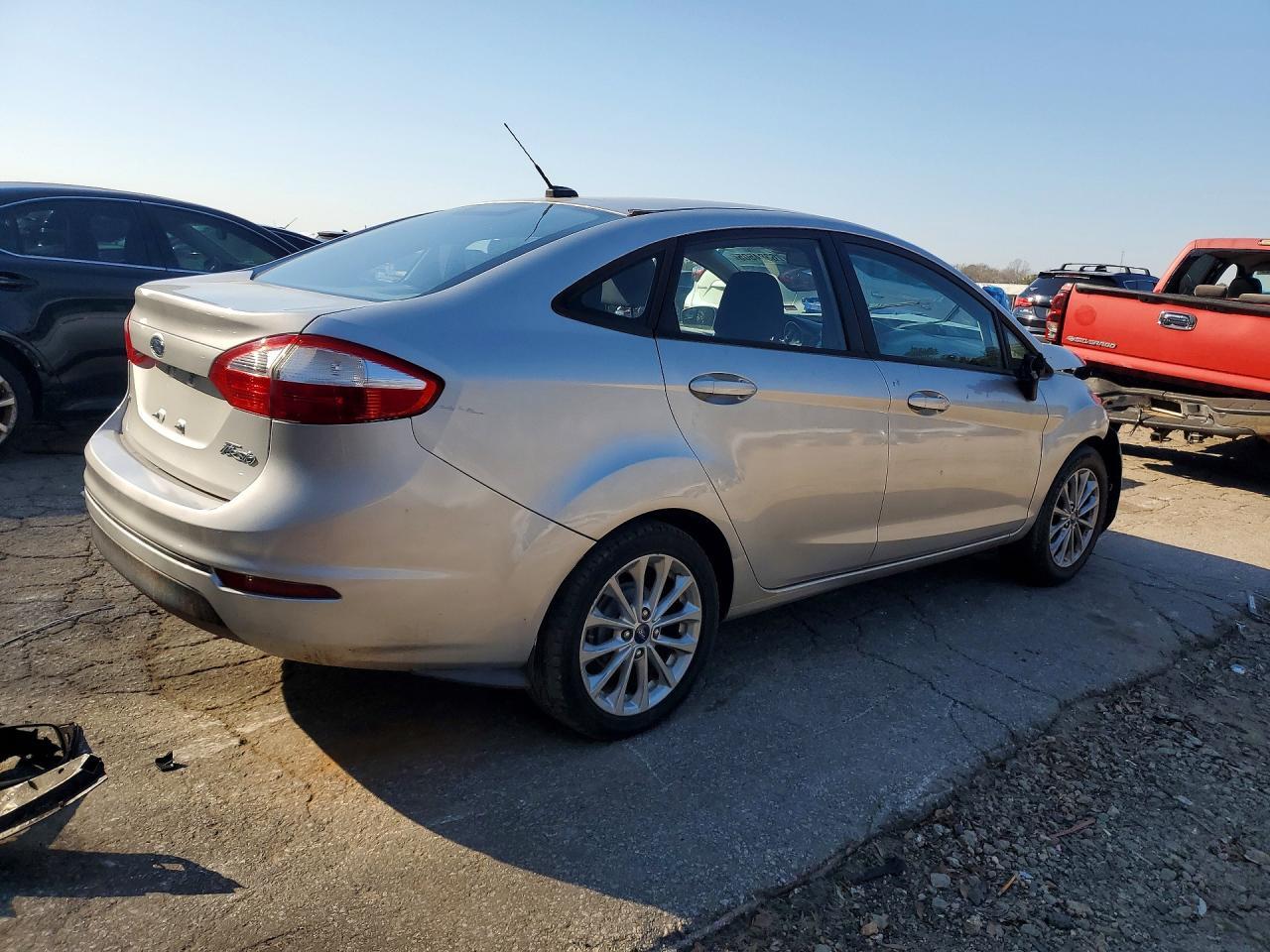 2014 FORD Fiesta