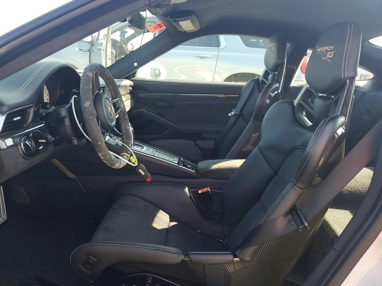 2019 PORSCHE 911