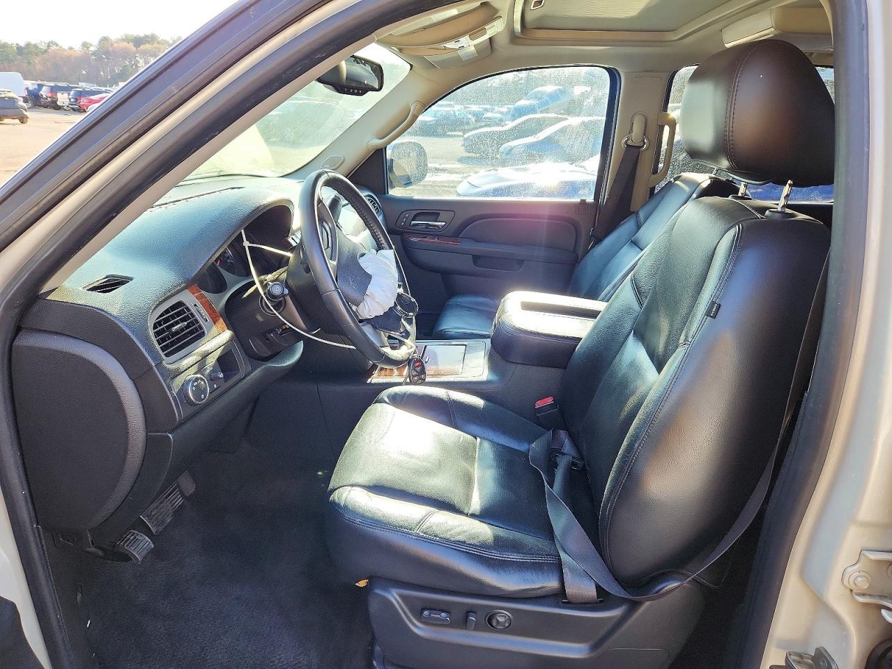 2010 CHEVROLET Tahoe