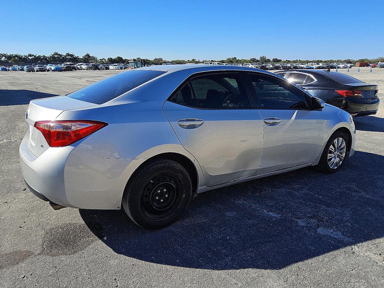 2018 TOYOTA COROLLA