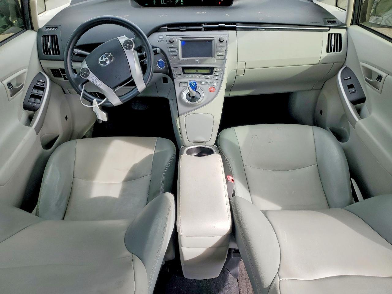 2013 TOYOTA PRIUS