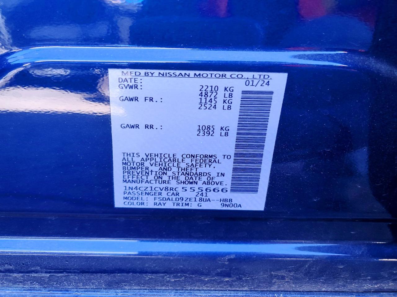 2024 NISSAN LEAF