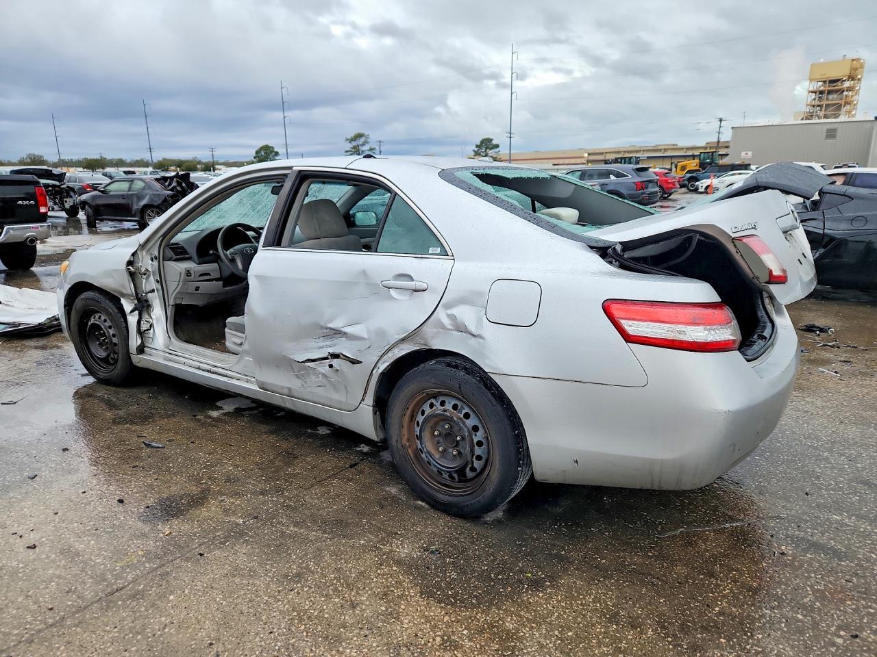 2010 TOYOTA CAMRY