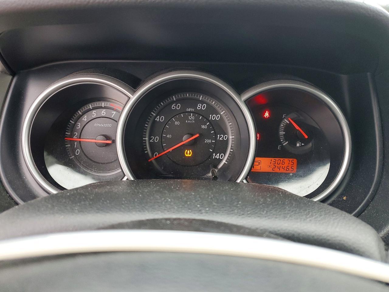 2011 NISSAN VERSA