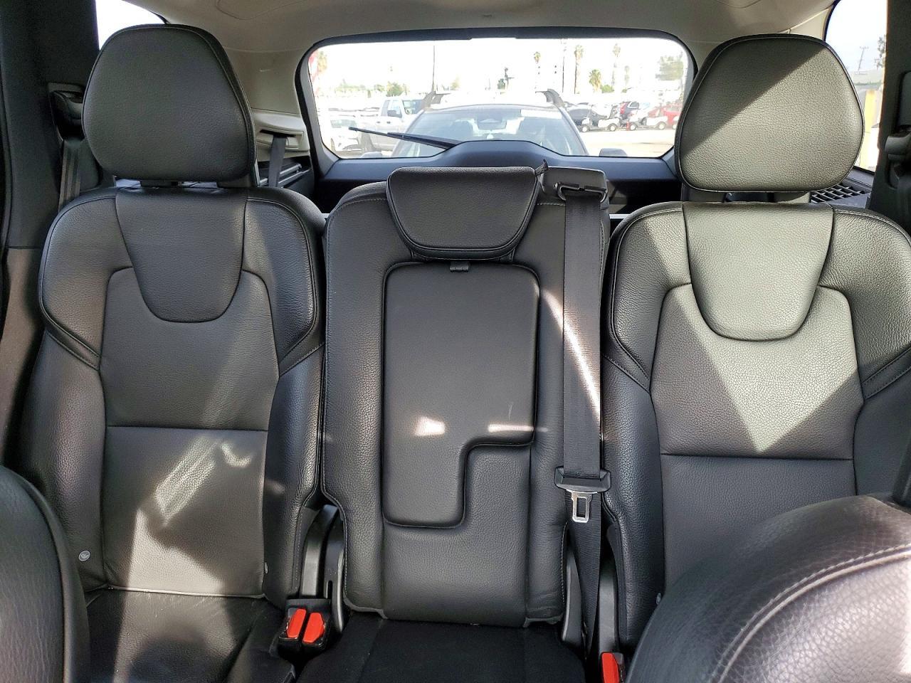 2018 VOLVO XC90