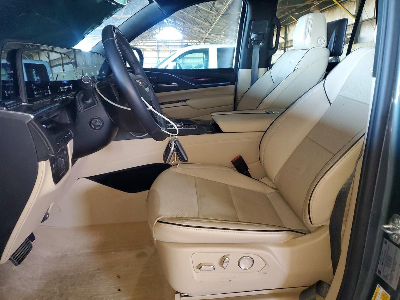 2024 CADILLAC ESCALADE