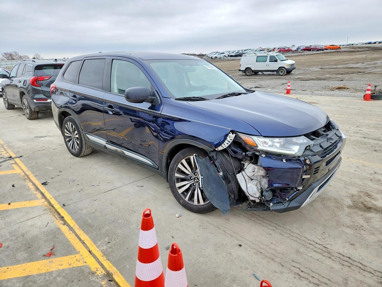 2019 MITSUBISHI outlander