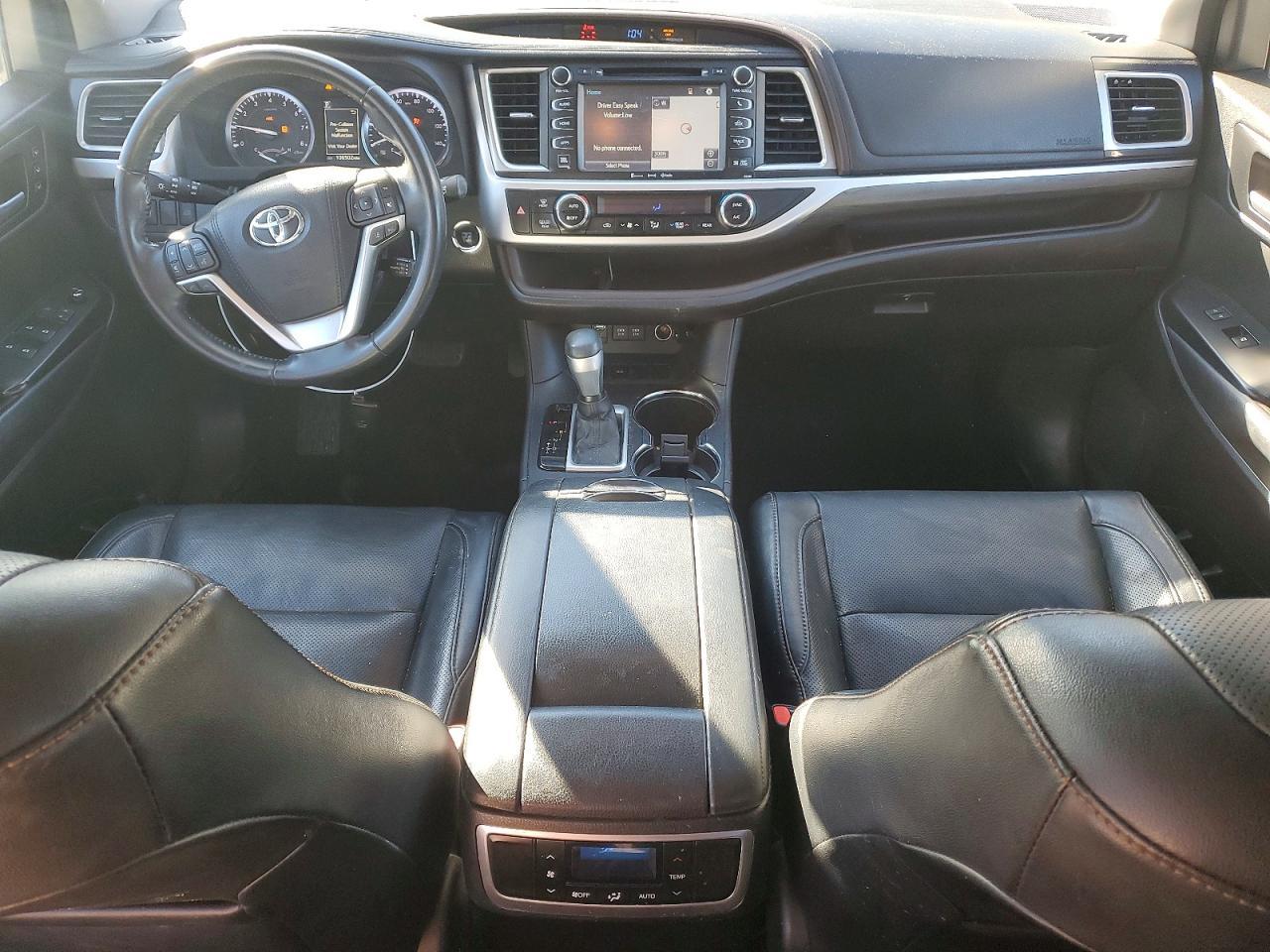 2017 TOYOTA HIGHLANDER