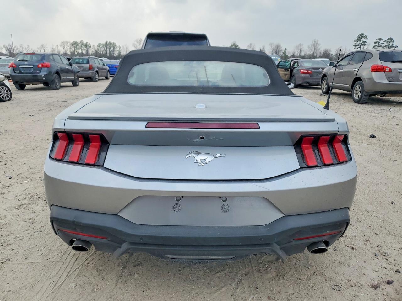 2025 FORD MUSTANG