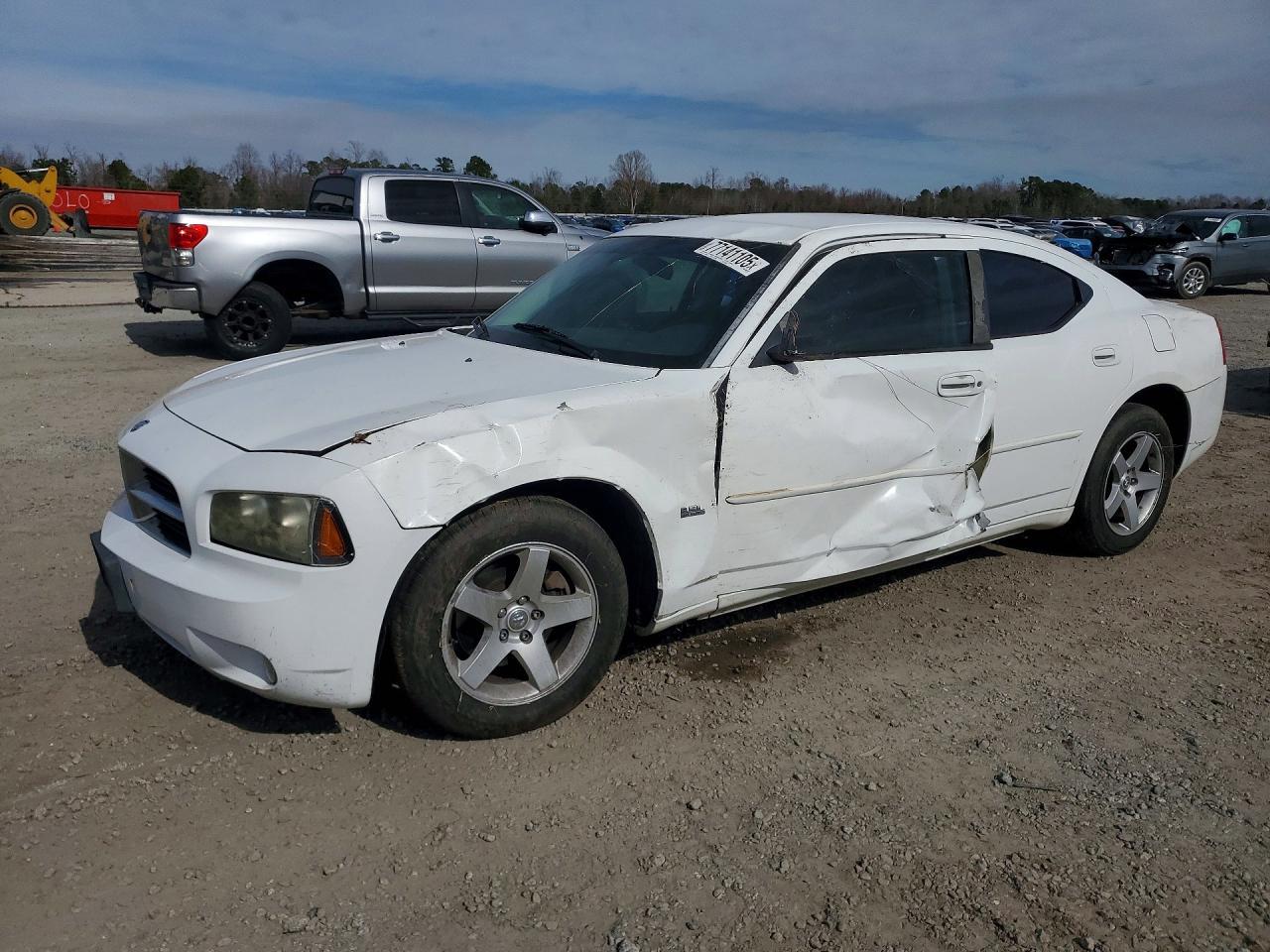 2010 DODGE CHARGER