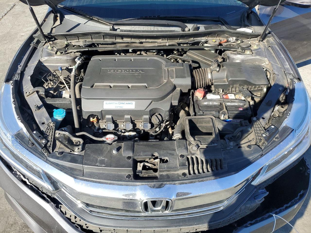 2017 HONDA ACCORD