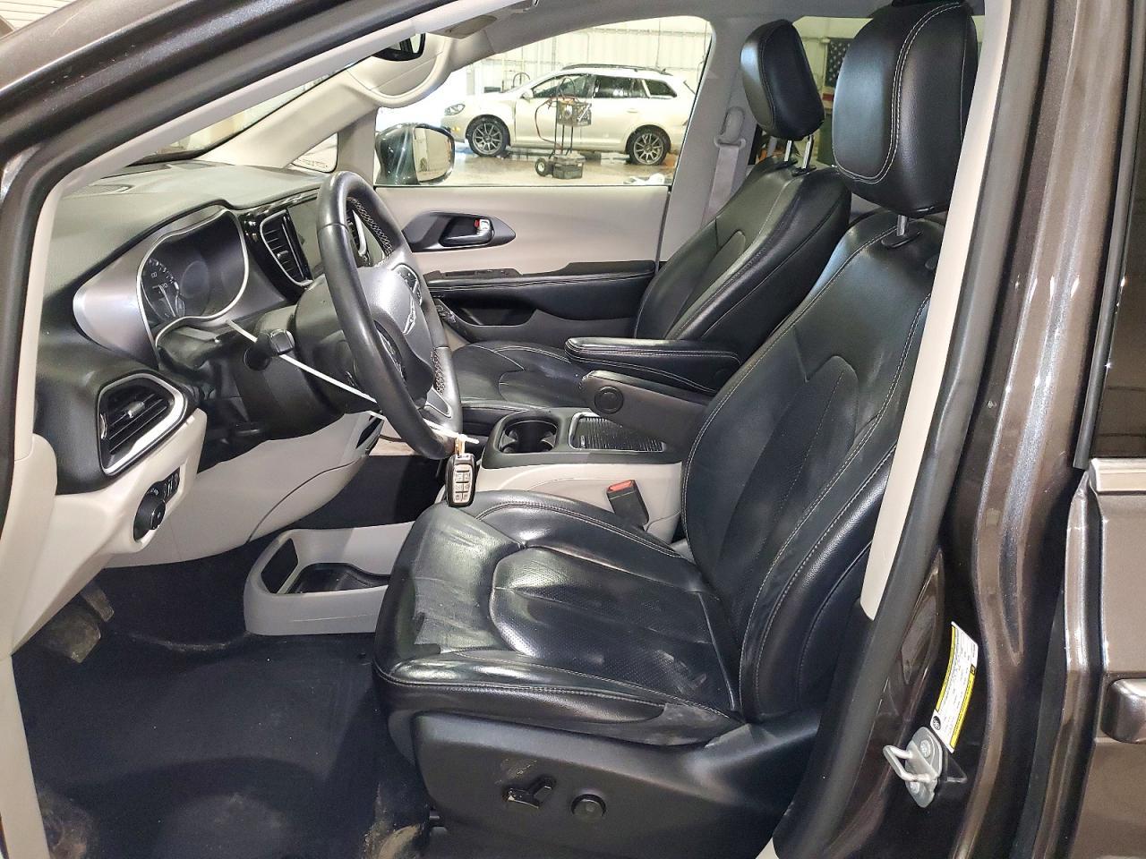 2022 CHRYSLER Pacifica