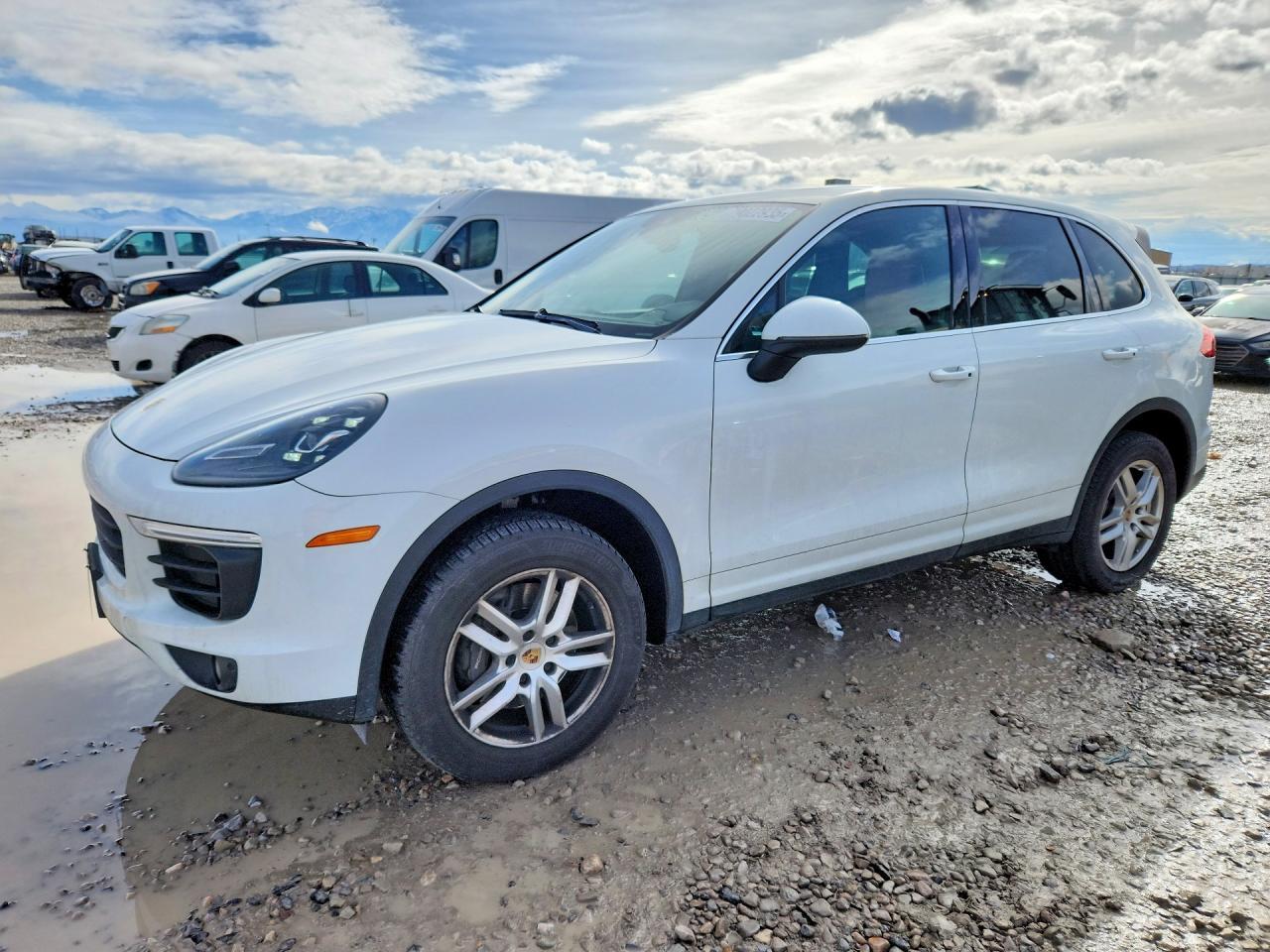 2016 PORSCHE CAYENNE