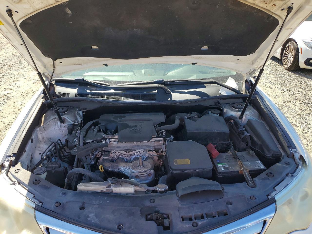 2014 TOYOTA CAMRY