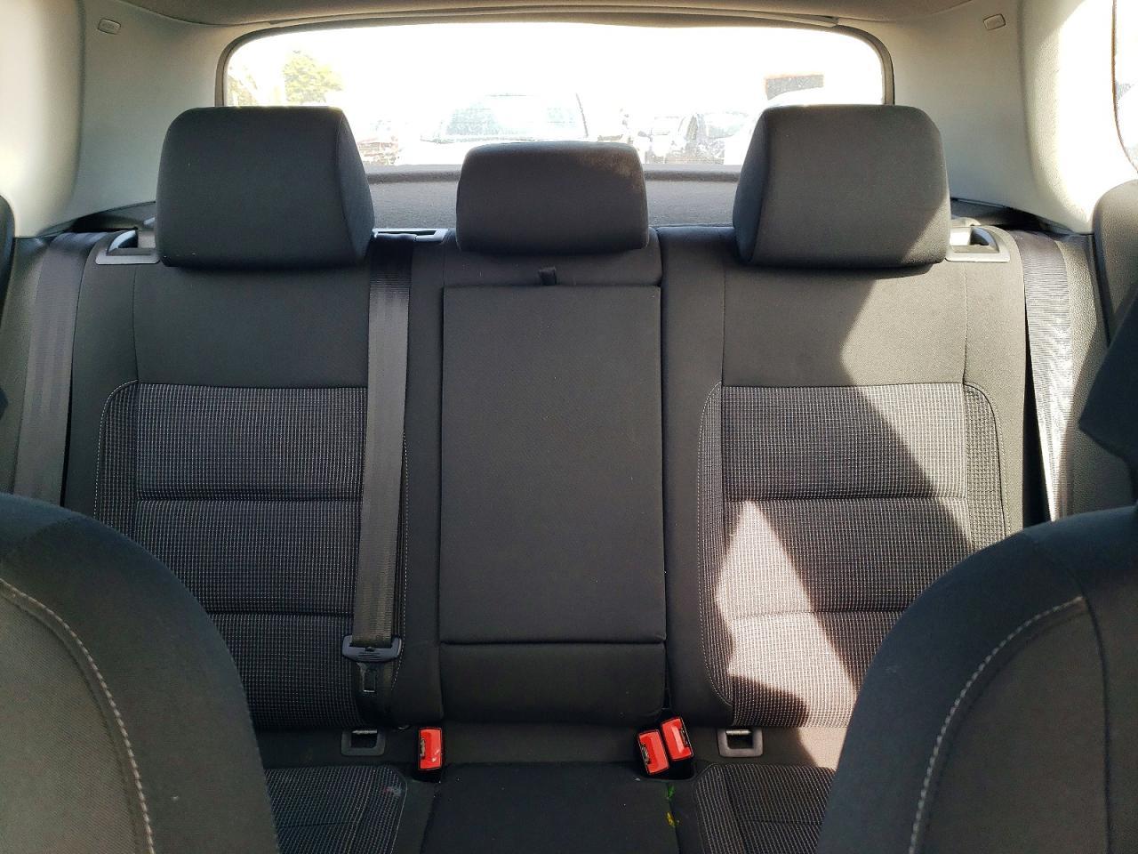 2012 VOLKSWAGEN GOLF