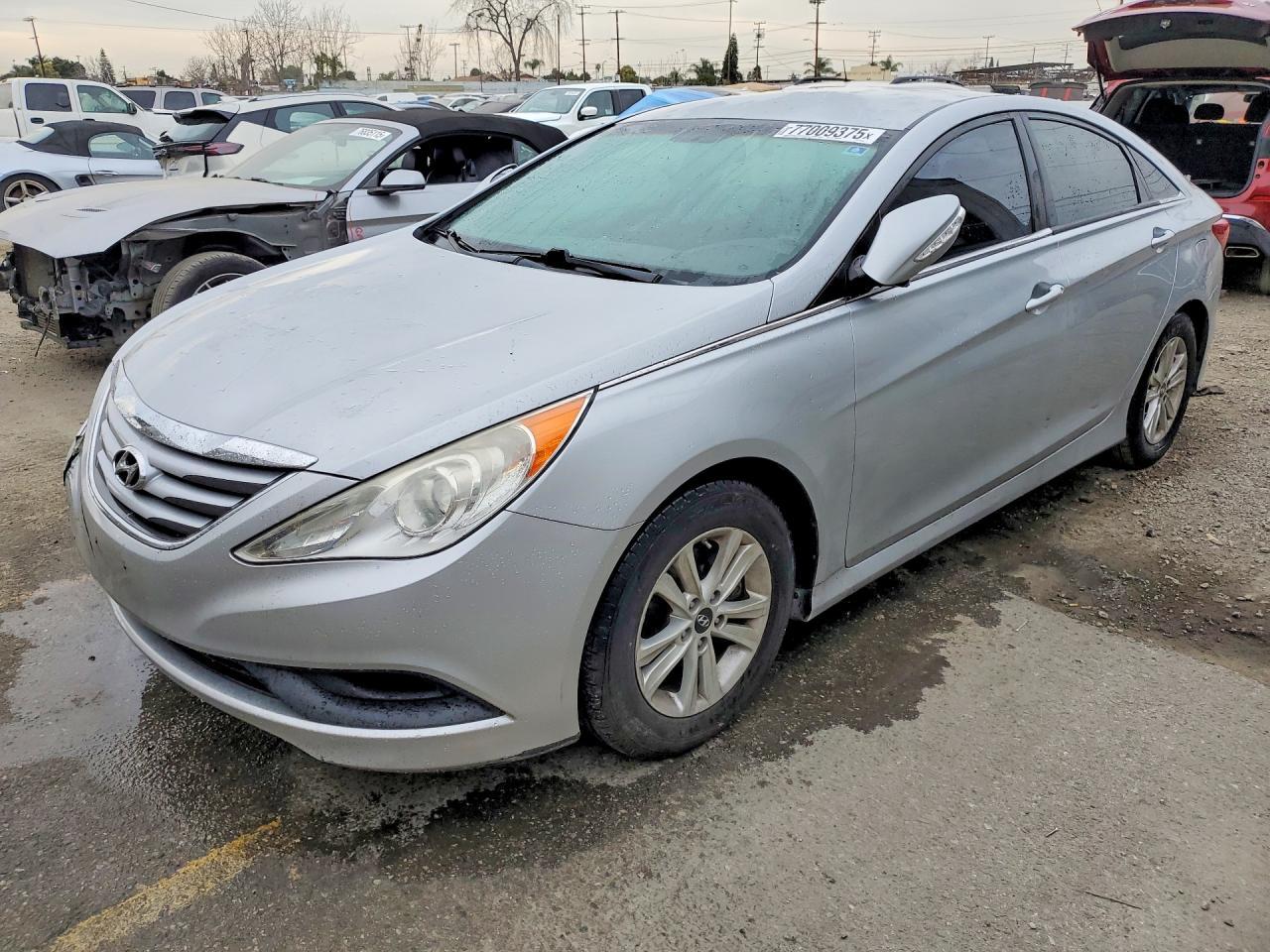 2014 HYUNDAI SONATA
