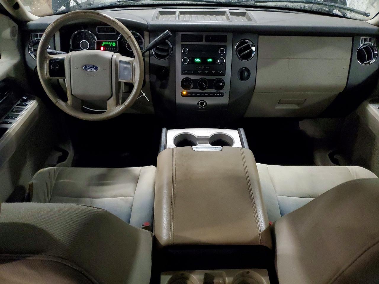 2010 FORD Expedition