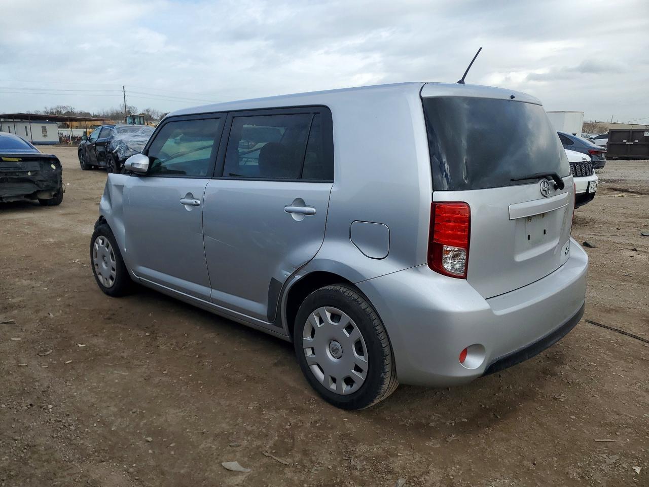 2014 TOYOTA SCION