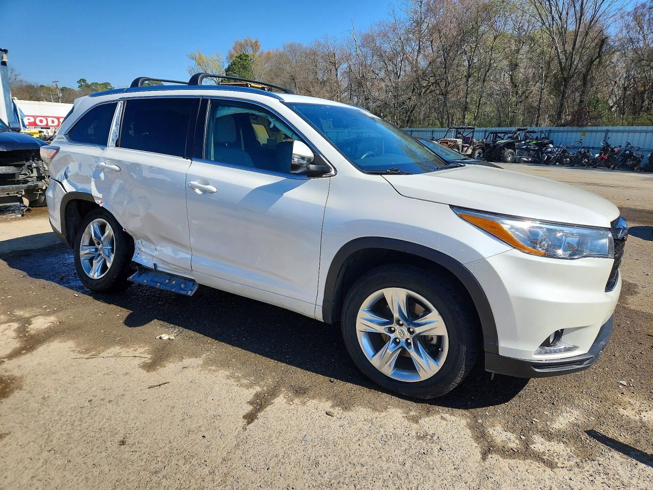 2015 TOYOTA HIGHLANDER