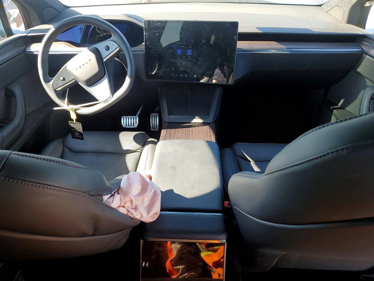 2026 TESLA MODEL X