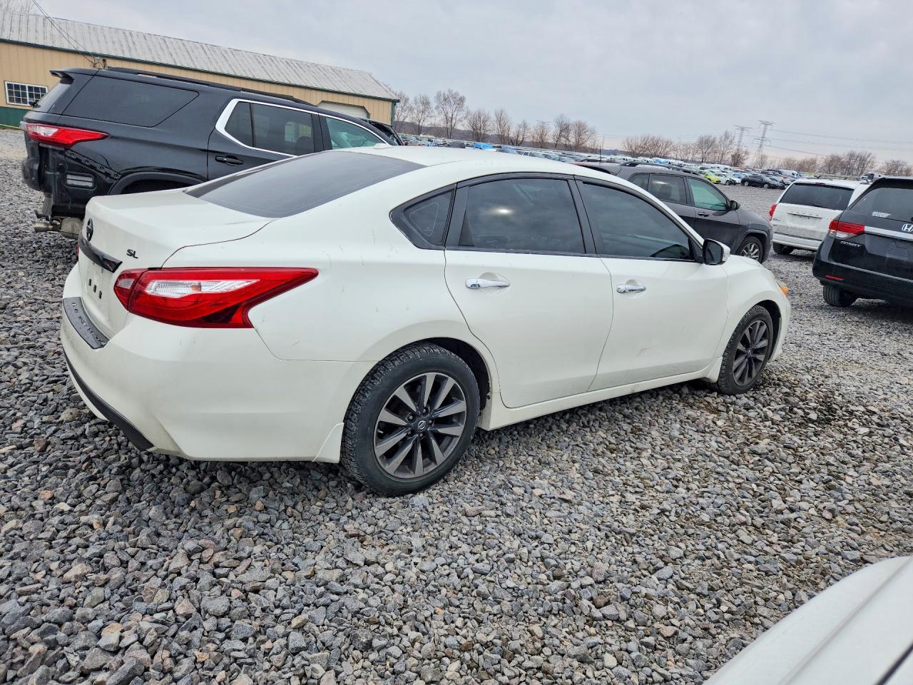 2016 NISSAN ALTIMA